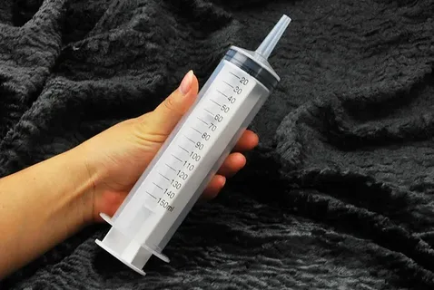 سرنگ دامپزشکی با کنترل پیشرفته جریان